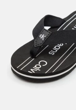 Calvin Klein Jeans Unisex - Teensandalen - Black -Algemene Winkel Voor Kindermode 1e2f905d33f441a4a942b522b6c59378