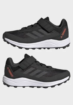 ADIDAS PERFORMANCE Flow - Sneakers Laag - Black 21 ADIDAS PERFORMANCE Flow - Sneakers Laag - Black -Algemene Winkel Voor Kindermode 80fc22f96465416ca14b2b122fc1de30