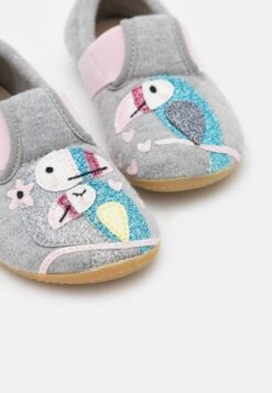 Living Kitzbühel T-Modell Papagei - Pantoffels - Hellgrau -Algemene Winkel Voor Kindermode bc9683e493db4534b5d230faa3c4433e