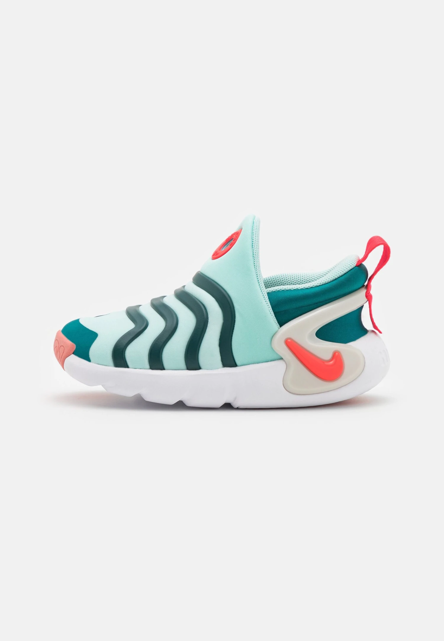 Nike Sportswear Dynamo Go Unisex - Instappers - Jade Ice/Siren Red/Geode Teal/Red Stardust 3 Nike Sportswear Dynamo Go Unisex - Instappers - Jade Ice/Siren Red/Geode Teal/Red Stardust