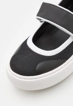 Marni Unisex - Sportieve Veterschoenen - Black/White -Algemene Winkel Voor Kindermode d1d8000ce41f41f0bb4b8926e7489a34