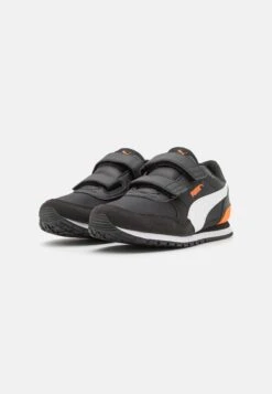 Puma Runner Unisex - Sneakers Laag - Black/White/Rickie Orange -Algemene Winkel Voor Kindermode d48faed3ae3d4a7d903062248caa9734