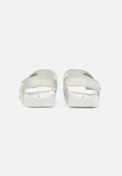 Calvin Klein Jeans Sandalen - Silver -Algemene Winkel Voor Kindermode e131df4177e446feb9088b089a999fd2