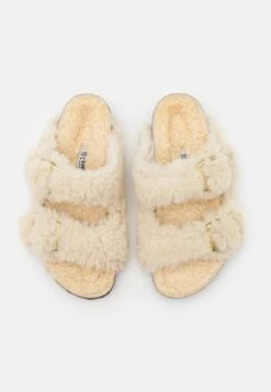 Birkenstock Arizona Unisex - Pantoffels - Eggnog 11 Birkenstock Arizona Unisex - Pantoffels - Eggnog -Algemene Winkel Voor Kindermode e197e9713cc94f10b4c5cd7d07496b74