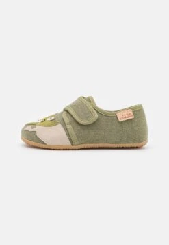 Living Kitzbühel Klettmodell Krokodil - Pantoffels - Khaki 9 Living Kitzbühel Klettmodell Krokodil - Pantoffels - Khaki -Algemene Winkel Voor Kindermode e56806335c6747beada92529d1656b59